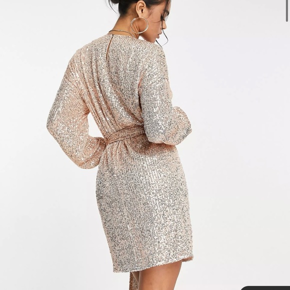 Aria Cove sequin batwing sleeve mini shift dress with belt gold Size 16 (NWT) - Picture 16 of 16
